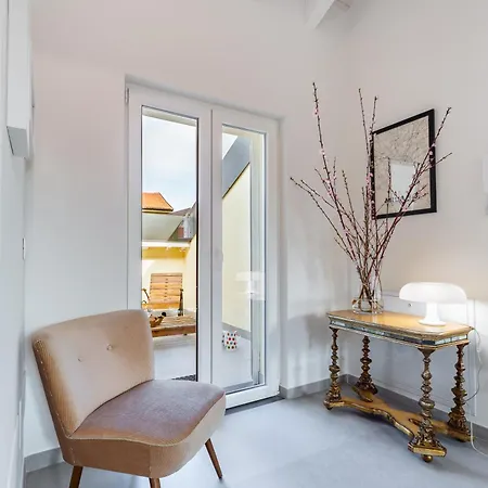 La Mansarda Di Sarpi Apartment *